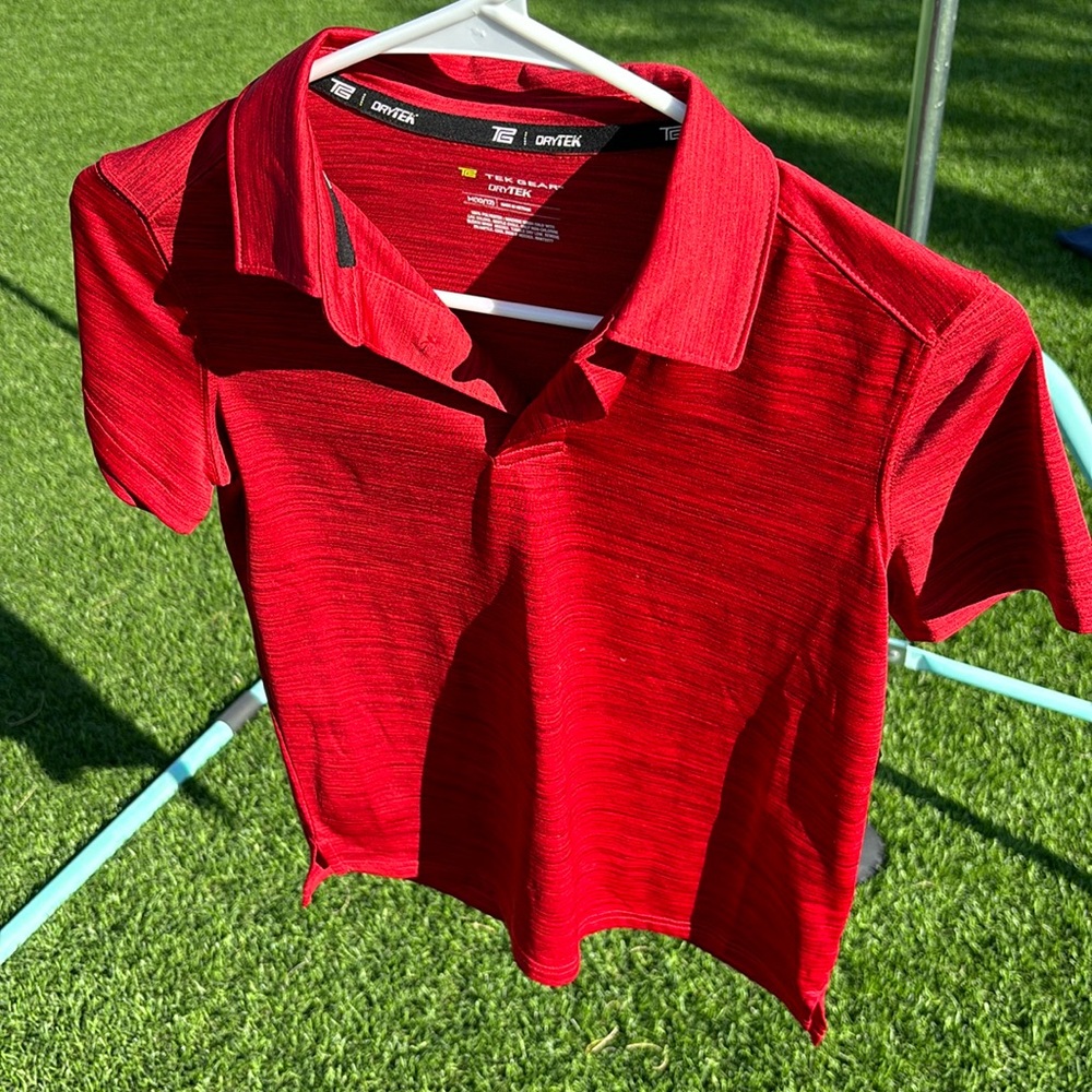 Short sleeve dry tech boys medium 10/12